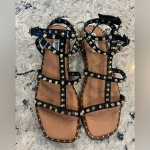 New in box Steve Madden Sunnie Sandals size 8.5 in Black